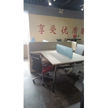 屏風(fēng)辦公桌